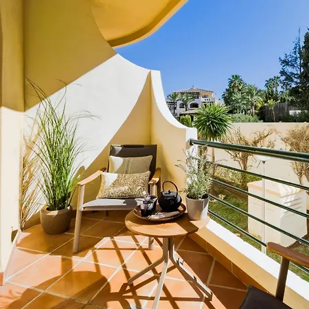 Sea-view 2br - Walk To Puerto Banus - Aloha Golf Марбелья