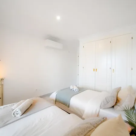 Sea-view 2br - Walk To Puerto Banus - Aloha Golf *